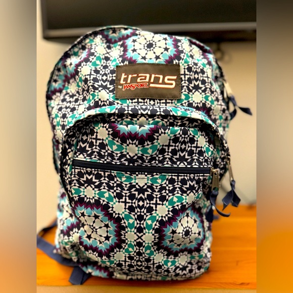 Trans by Jansport Backpack GUC - Picture 2 of 8